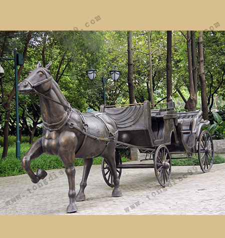 馬拉車雕塑