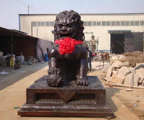 銅獅子